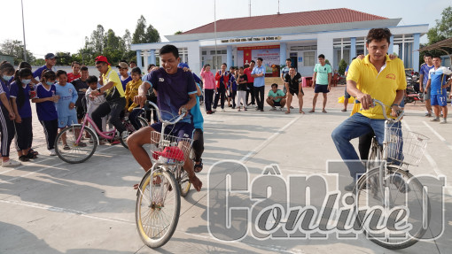 Lấy người dân làm trung tâm