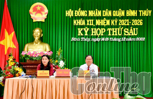 Khai mạc kỳ họp thứ 6 HĐND quận khóa XII, nhiệm kỳ 2021-2026