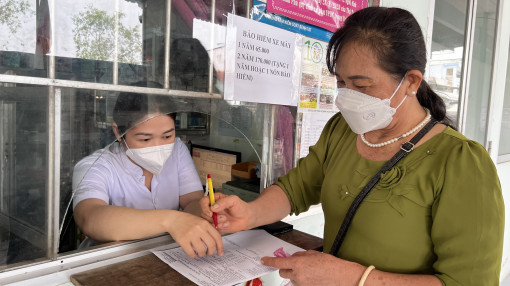 Nỗ lực thi đua hoàn thành chỉ tiêu về bảo hiểm
