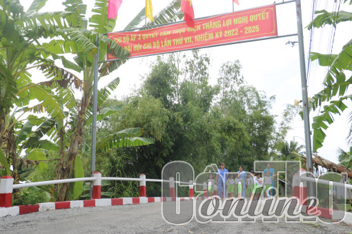 Chung tay xây dựng xã hội an toàn giao thông