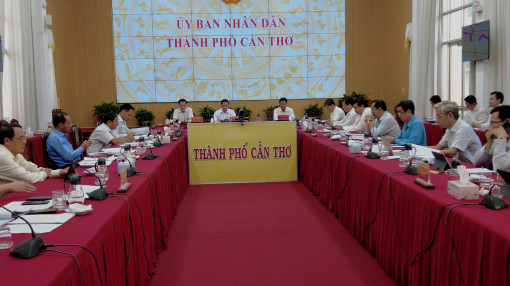 Thống nhất thông qua 12 nội dung thuộc thẩm quyền của UBND thành phố