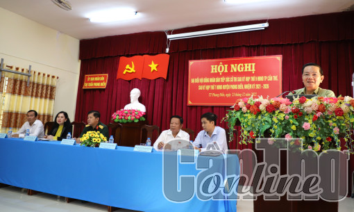 Tiếp xúc cử tri tại huyện Phong Ðiền và Thới Lai