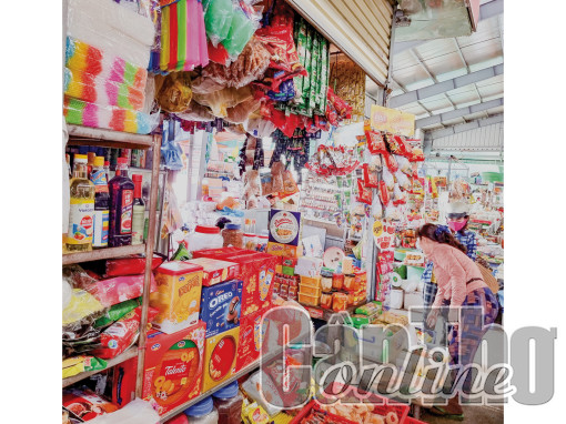 Thương mại - dịch vụ chuyển biến tích cực