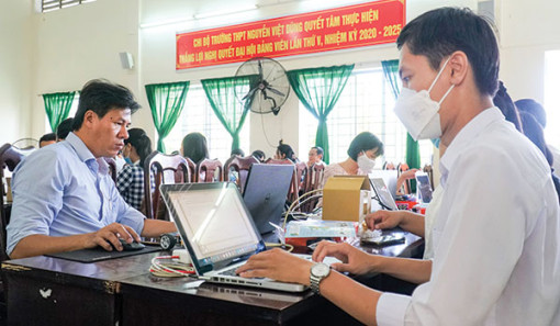 Phát triển, nâng cao chất lượng nguồn nhân lực, nhân lực chuyên sâu phục vụ khoa học và công nghệ, y tế, giáo dục - những vấn đề đặt ra cho TP Cần Thơ