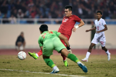 Hạ Myanmar 3-0, Việt Nam gặp Indonesia ở bán kết