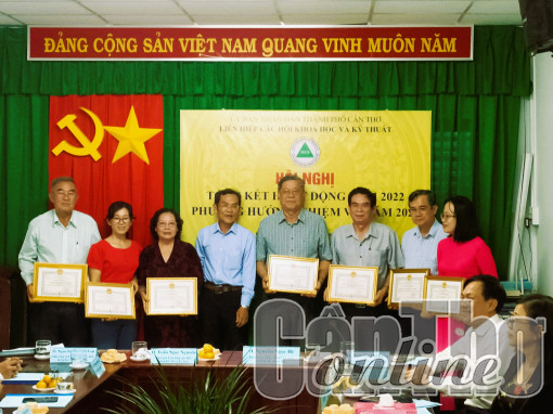 Phát huy vai trò, trí tuệ của đội ngũ trí thức, nhà khoa học trong các chương trình, hoạt động phát triển thành phố