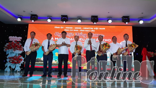 Người Cà Mau - Bạc Liêu sống ở Cần Thơ họp mặt đồng hương