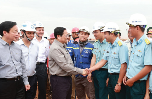 Thủ tướng đề nghị khắc phục hạn chế để đạt mục tiêu xây dựng
Cảng hàng không Quốc tế Long Thành