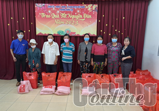 Chủ tịch Mặt trận vì dân