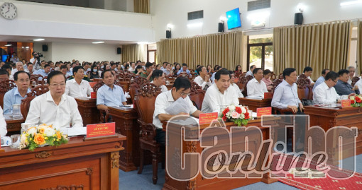 Nhanh chóng đưa các nghị quyết và chỉ thị của Trung ương vừa ban hành vào thực tiễn cuộc sống