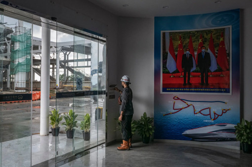 Trung, Mỹ cạnh tranh “lôi kéo” Indonesia