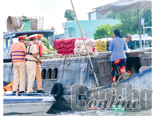 Phối hợp đảm bảo an toàn giao thông