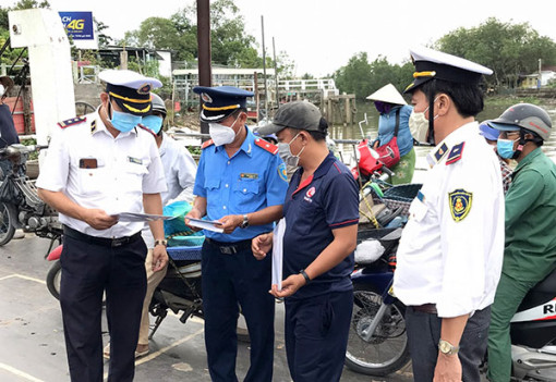 Duy trì công tác phối hợp kiểm tra, xử lý nghiêm vi phạm tại cảng, bến