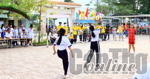 Học sinh quận Bình Thủy hào hứng tham gia Hội khỏe Phù Đổng