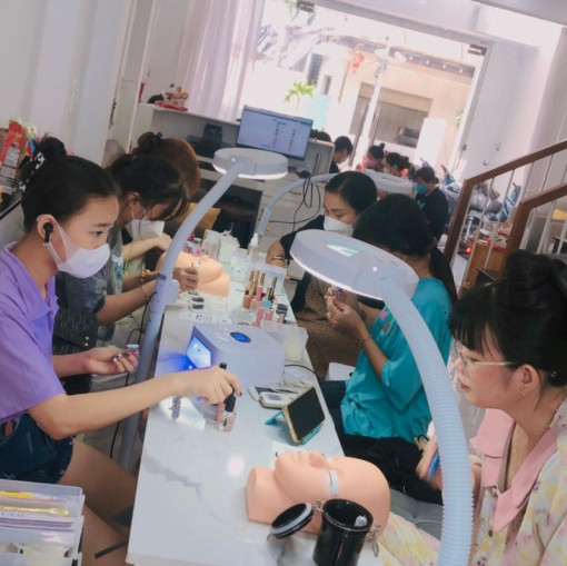 Daynaildaynoimi - địa chỉ học nối mi uy tín, chất lượng tại thành phố Hồ Chí Minh