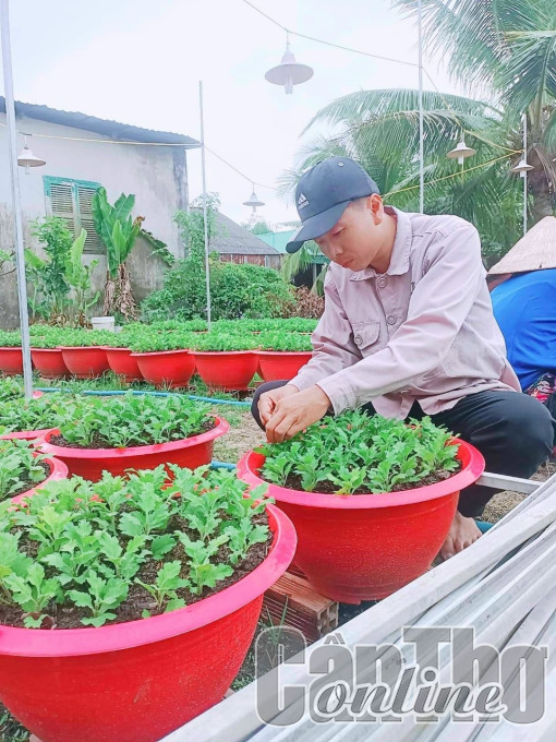 Tích cực tham gia công tác xã hội, từ thiện