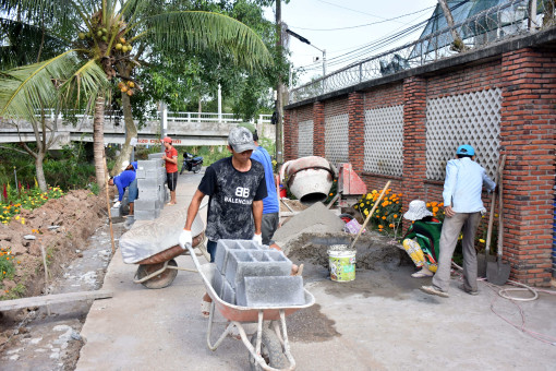 Huy động sức dân để nâng cấp,mở rộng lộ giao thông