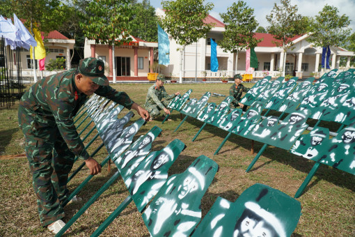 Sẵn sàng huấn luyện chiến sĩ mới