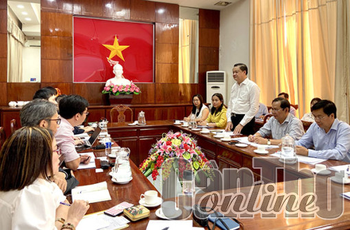 Lãnh đạo TP Cần Thơ làm việc với Ðoàn công tác của JICA