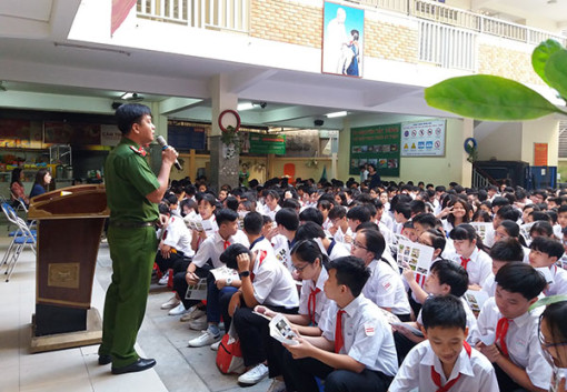 Triển khai đồng bộ, hiệu quả các giải pháp phòng, chống HIV/AIDS, mại dâm, ma túy