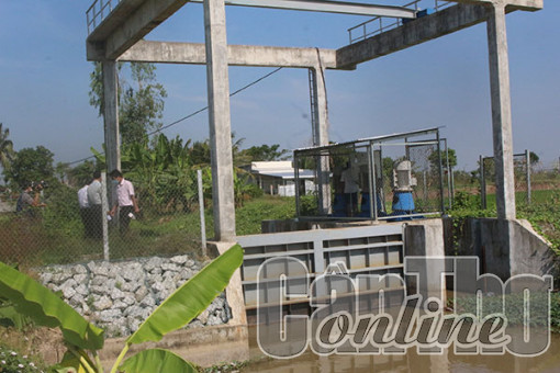 Triều cường đầu tháng 2 âm lịch vượt báo động I