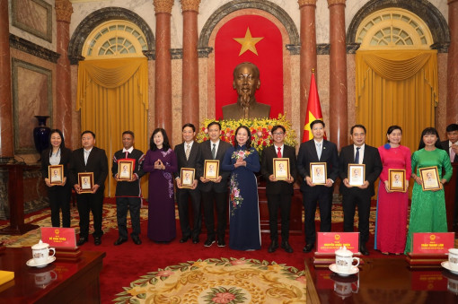 Dược Hậu Giang được tôn vinh doanh nghiệp có nhiều đóng góp cho cộng đồng