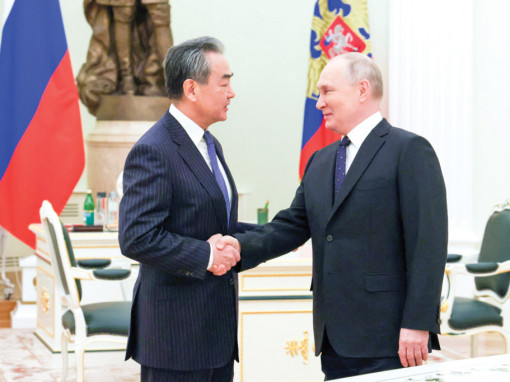 Nga, Trung thắt chặt quan hệ