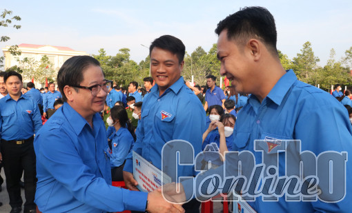 Tiên phong ứng dụng chuyển đổi số phục vụ đời sống, sinh hoạt của người dân và thanh niên