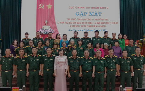 Nhiều hoạt động kỷ niệm Ngày truyền thống Phụ nữ Quân đội