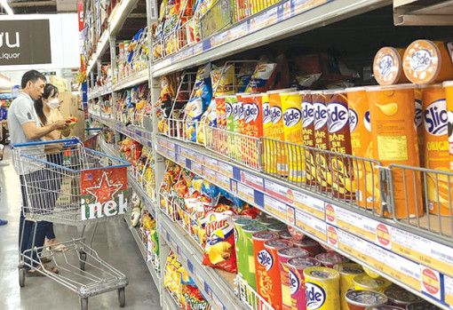 Doanh thu bán lẻ hàng hóa và dịch vụ tiêu dùng tháng 2 giảm nhẹ