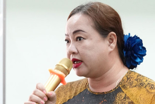 NSƯT Lịch Sử làm Trưởng Ðoàn Cải lương Hương Tràm