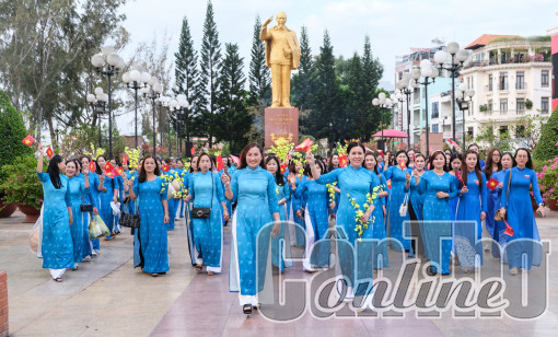 Rộn ràng ngày 8-3