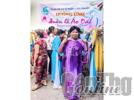 Gian hàng áo dài 0 đồng