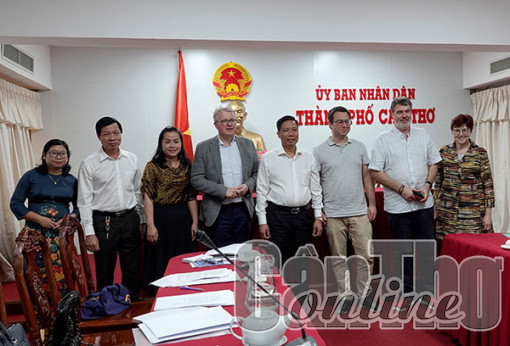 Lãnh đạo thành phố làm việc với đoàn đại biểu Ủy ban Ngân sách Quốc hội Cộng hòa Liên bang Đức