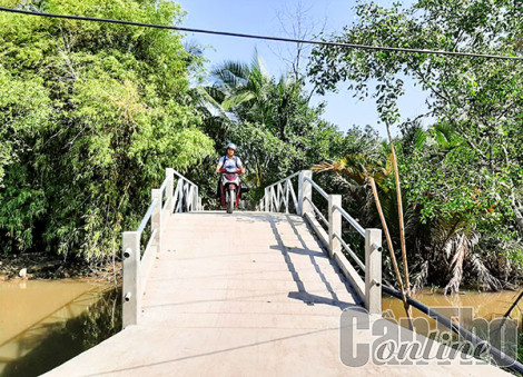 Nêu cao trách nhiệm vì dân