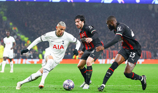 Tottenham đối xử bất công với Richarlison?