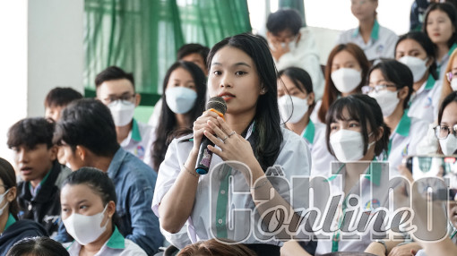 Đẩy mạnh gắn kết với doanh nghiệp trong đào tạo, giải quyết việc làm cho sinh viên