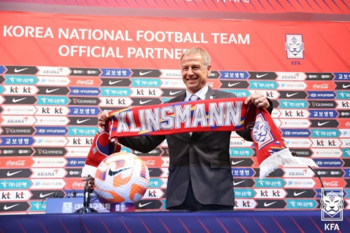 HLV Jurgen Klinsmann hứa đưa Hàn Quốc vào bán kết World Cup