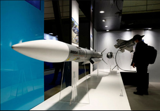 Thách thức cho kế hoạch mở rộng quốc phòng của Nhật