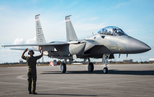 Phi công quân sự có nguy cơ mắc ung thư cao