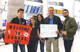 Tăng trưởng dân số Canada lần đầu tiên vượt 1 triệu người/năm