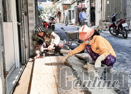 Khéo huy động sức dân