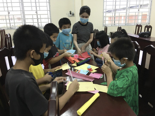 Nâng cao năng lực đội ngũ nhân viên công tác xã hội