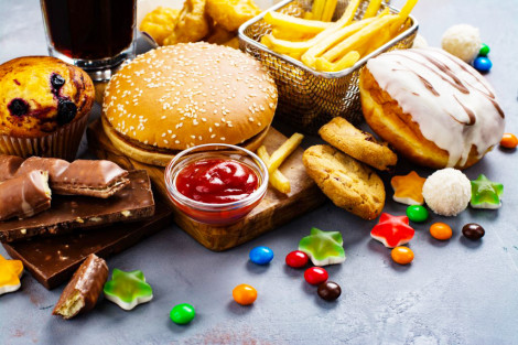 Thức ăn ngọt và béo “huấn luyện” não không ưa thực phẩm lành mạnh