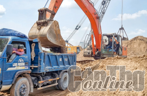 Giá thép và cát, đá xây dựng ở mức cao