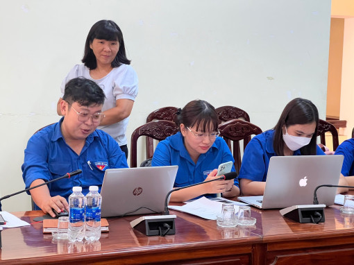 Thúc đẩy dịch vụ công trực tuyến