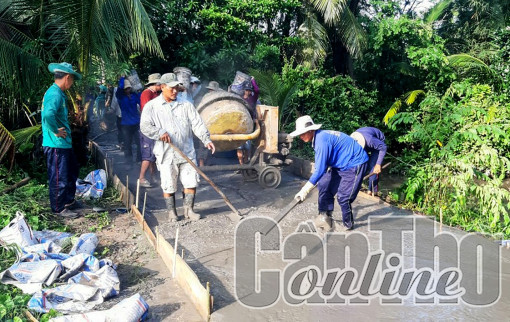 Vận động xã hội hóa xây dựng cầu, đường giao thông