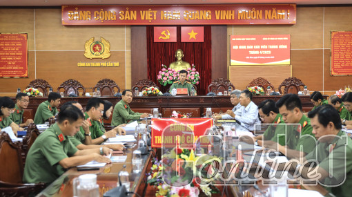 Hội nghị trực tuyến báo cáo viên Trung ương tháng 4-2023