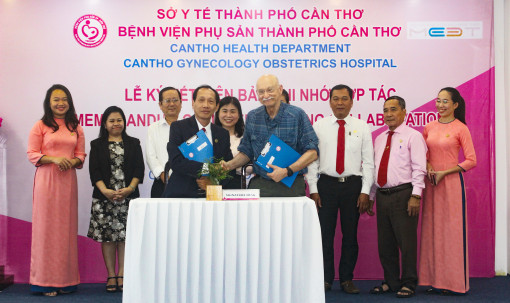 Bệnh viện Phụ sản TP Cần Thơ ký hợp tác 5 năm với các chuyên gia Hoa Kỳ
