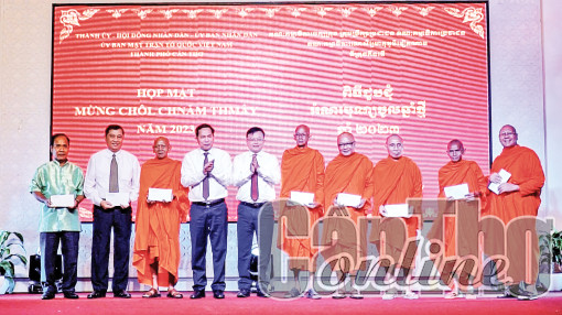 Họp mặt mừng Chôl Chnăm Thmây năm 2023